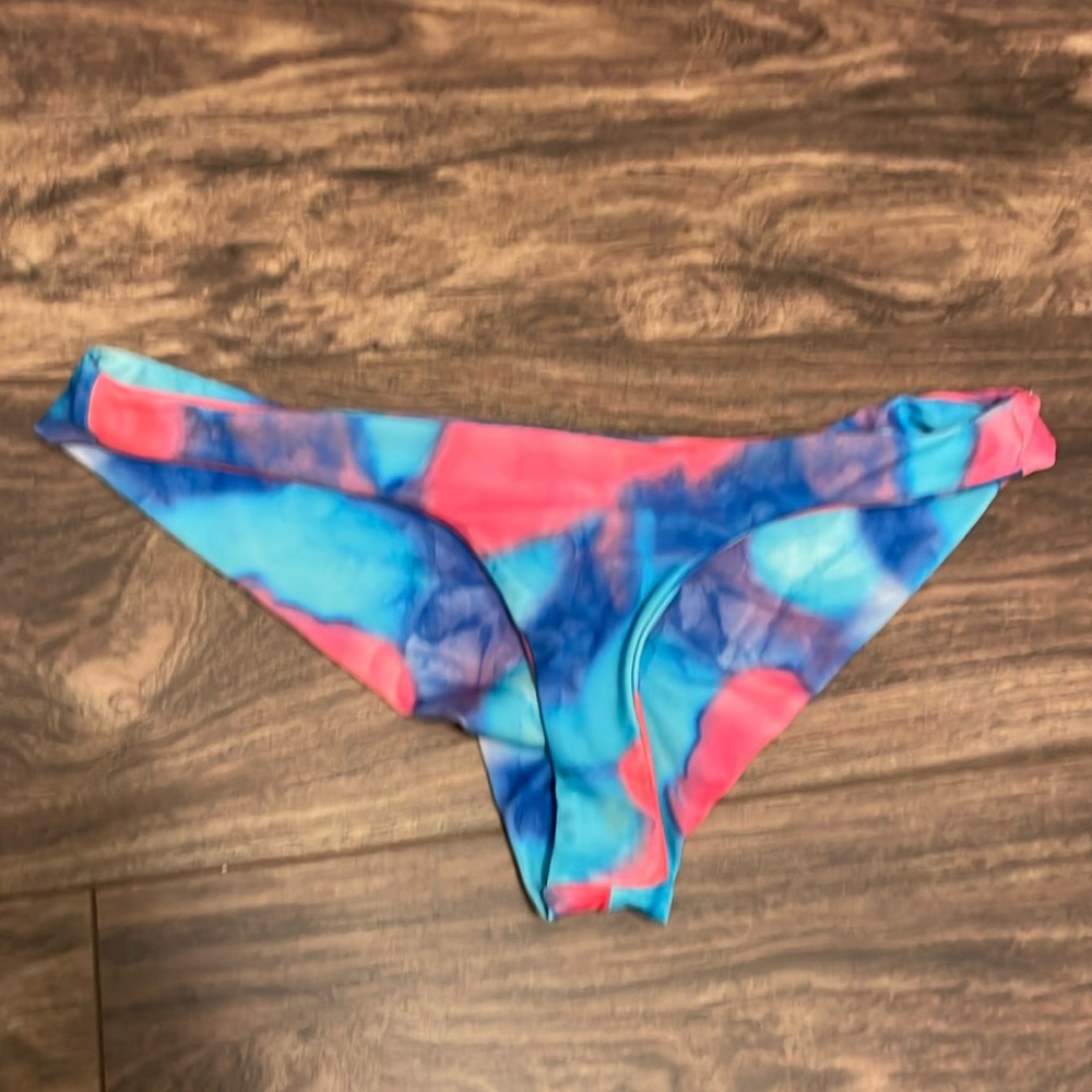 Moana Bikini Adrift Bottoms | size small